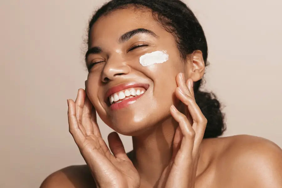 Skincare benefits of milk and honey for the face